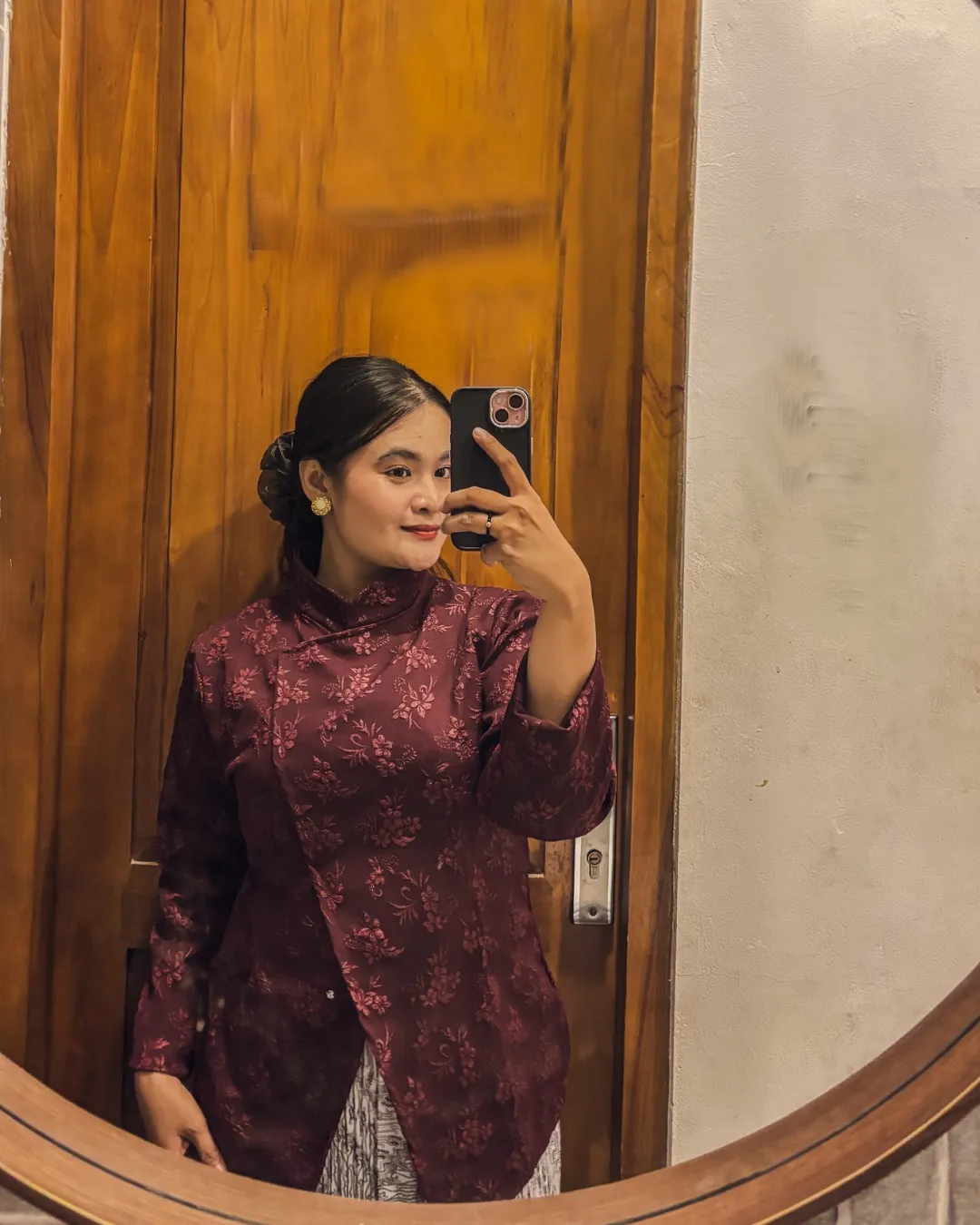 Kebaya Janggan